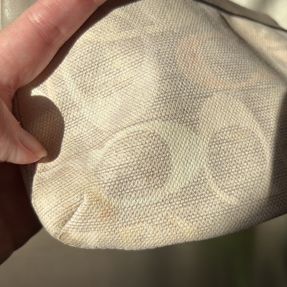 SOLD❣️❣️Vintage Y2K Coach Canvas Monogrammed Wristlet/Wallet💕 - Picture 7 of 11